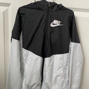 Girls Nike zip up windbreaker!